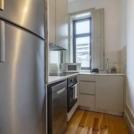 Nomad's Family - Local Apartment